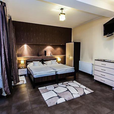 Apart-Lux Aparthotel Bytom Bagian luar foto