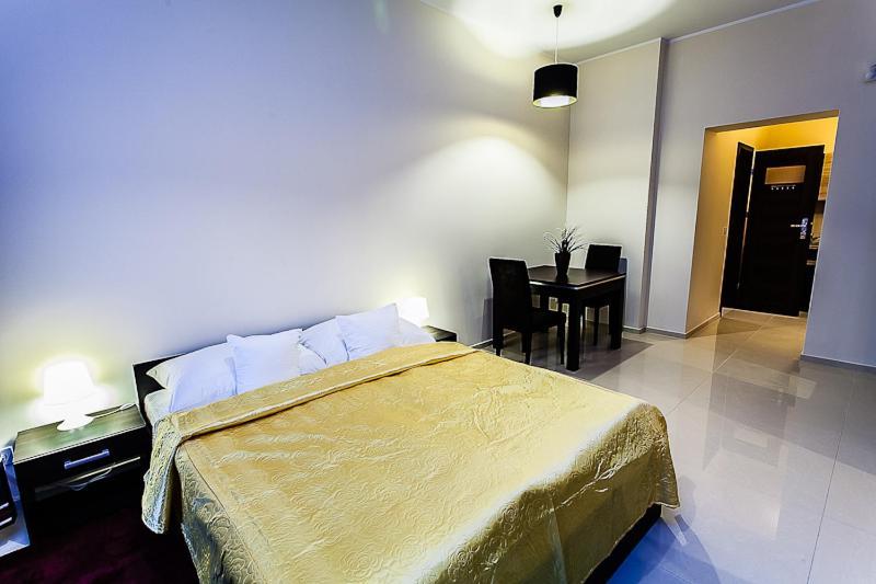 Apart-Lux Aparthotel Bytom Bagian luar foto