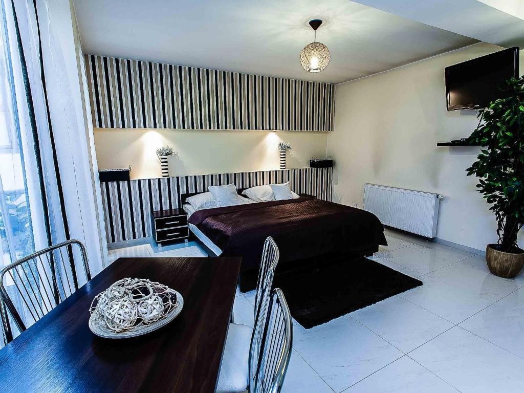 Apart-Lux Aparthotel Bytom Bagian luar foto