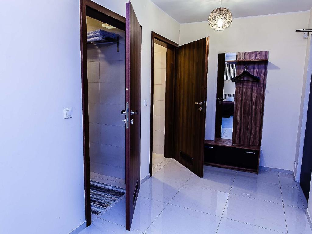 Apart-Lux Aparthotel Bytom Bagian luar foto