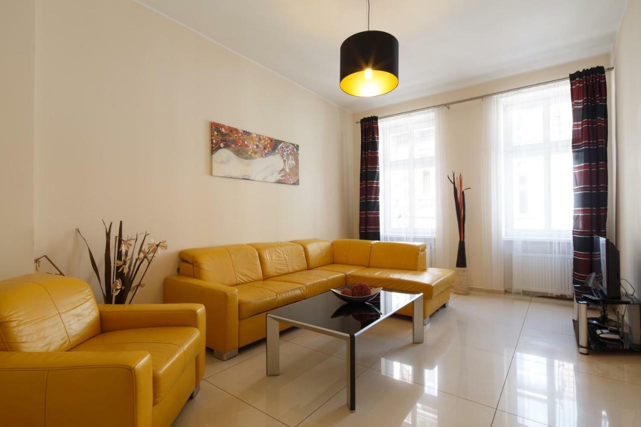 Apart-Lux Aparthotel Bytom Bagian luar foto